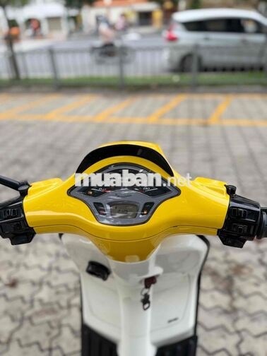 Piaggio Vespa Sprint 2015 Trắng, vàng