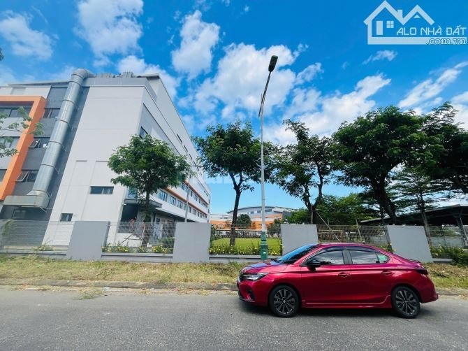 HIẾM! CHÍNH CHỦ BÁN GẤP BIỆT THỰ BIỂN ĐÀ NẴNG CHỈ 11,5 TỶ