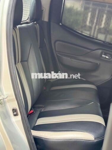 Mitsubishi Triton GLX 4x2AT 2017 Bạc