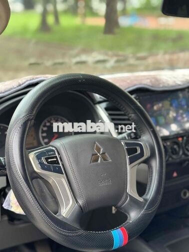 Mitsubishi Triton GLX 4x2AT 2017 Bạc