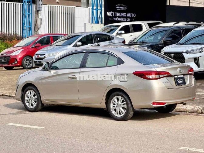 Toyota Vios E CVT 2019 Vàng cát