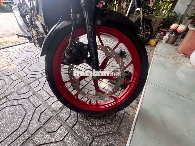 Suzuki Raider 150cc Đen, Đỏ 15.000km