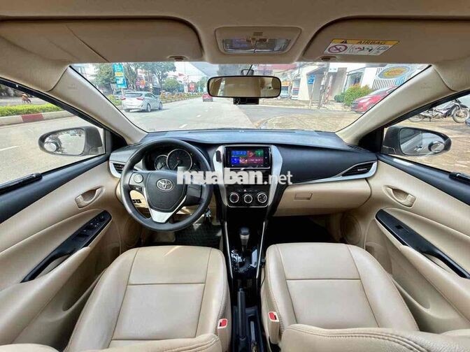Toyota Vios E CVT 2019 Vàng cát