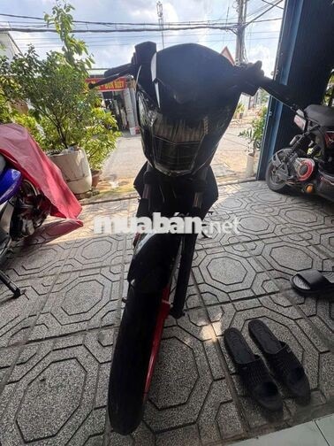 Suzuki Raider 150cc Đen, Đỏ 15.000km