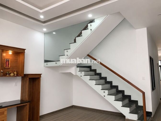 HOUSE FOR RENT–NHÀ 2 TẦNG FULL NỘI THẤT-85 Nguyễn Minh Châu- ĐHĐN