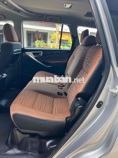 Toyota Innova 2018 Tự động Bạc