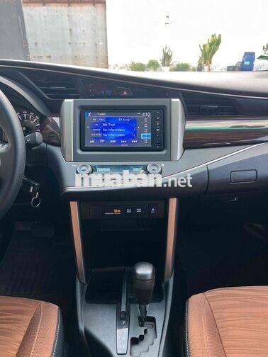 Toyota Innova 2018 Tự động Bạc