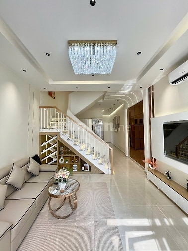 53m2 nhà 4 tầng đang cho thuê 26tr nhà 2 mặt hẻm 