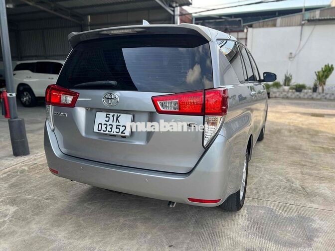 Toyota Innova 2018 Tự động Bạc