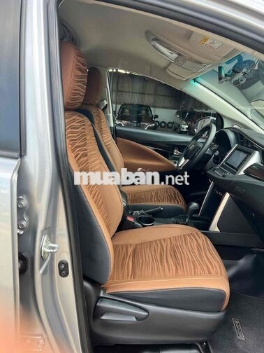 Toyota Innova 2018 Tự động Bạc