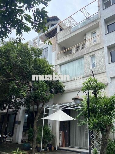 CHO THUÊ NHÀ 4 TẦNG MẶT TIỀN PHỐ HƯNG PHƯỚC 1, PHÚ MỸ HƯNG, DT 216m2 (