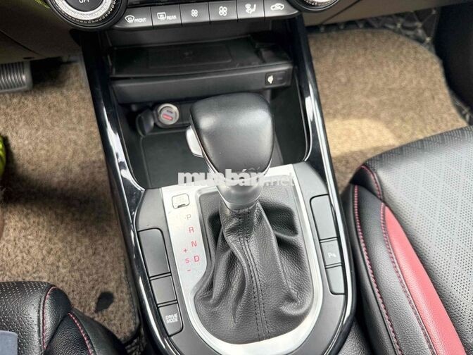 Kia Cerato 2019 2.0 Premium Tự động đẹp zin