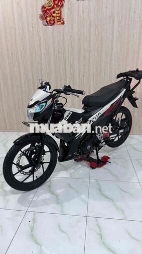 Suzuki Satria F150 2021 Đen trắng