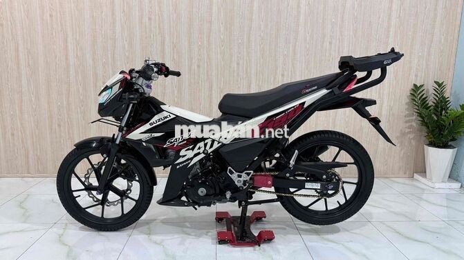 Suzuki Satria F150 2021 Đen trắng