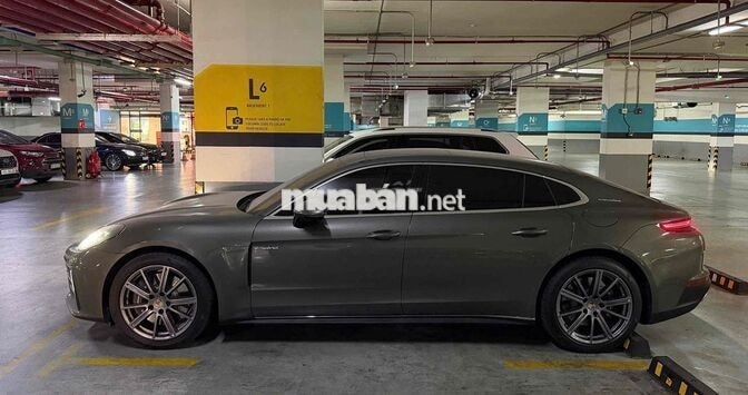 Porsche Panamera 4 eHybrid Executive 2025