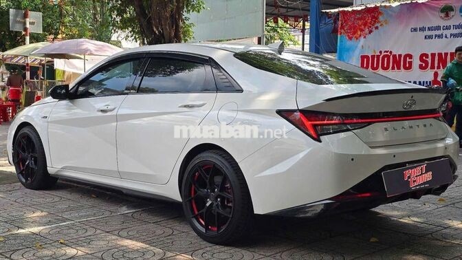 Hyundai Elantra 2022 NLine 1.6Turbo,màu trắng,6v6