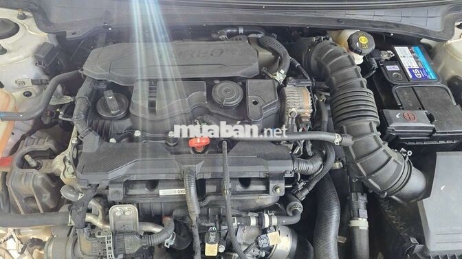 Hyundai Elantra 2022 NLine 1.6Turbo,màu trắng,6v6
