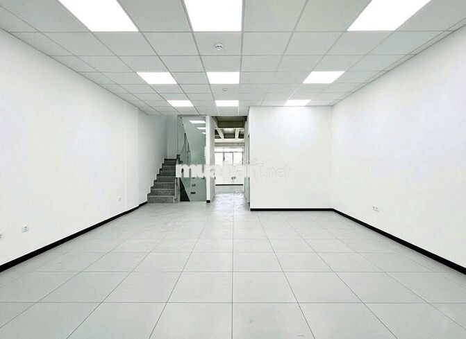 NHÀ ĐẸP,GIÁ THUÊ TỐT-Cho thuê căn góc Tô Hiến Thành,Quận 10.Ngang 6m,