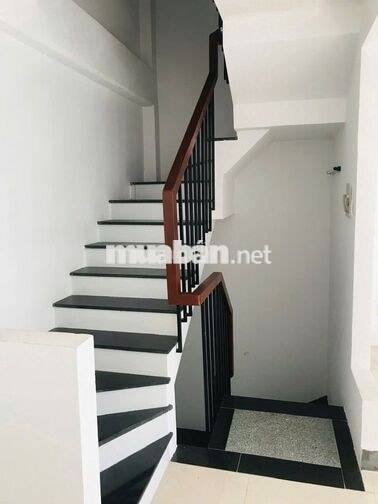 CHO THUÊ MT đường 14 M KHU TÂN QUÝ 5 x 10 M  Đúc 3 Tấm 3 pN , 3 Wc 