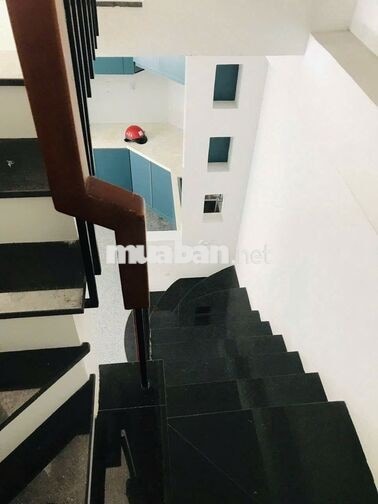 CHO THUÊ MT đường 14 M KHU TÂN QUÝ 5 x 10 M  Đúc 3 Tấm 3 pN , 3 Wc 