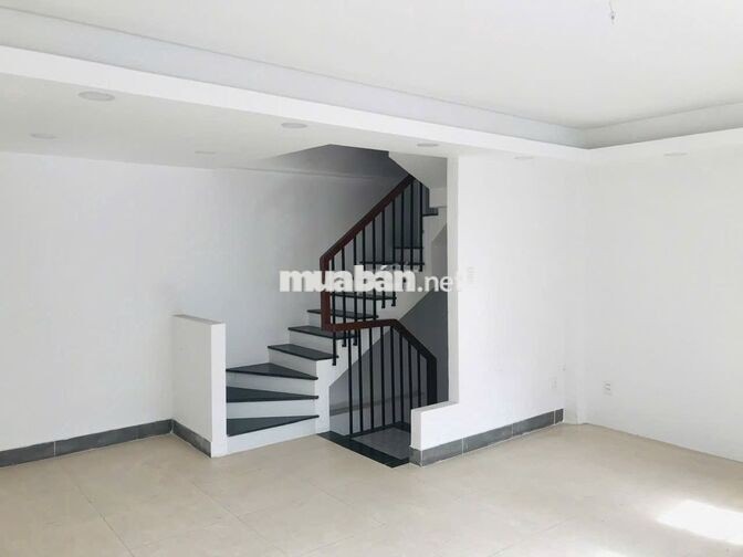 CHO THUÊ MT đường 14 M KHU TÂN QUÝ 5 x 10 M  Đúc 3 Tấm 3 pN , 3 Wc 