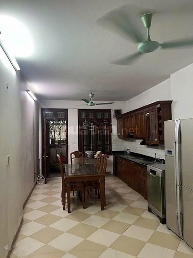 Cho thuê nhà Đ.Cao Thắng, Phú Nhuận 2PN, 2wc sẵn nội thất Giá 15 tr/th