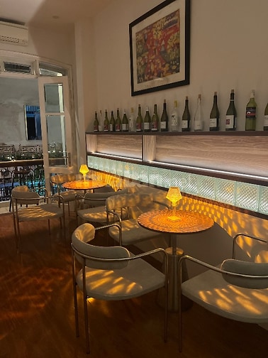[SANG NHƯỢNG] QUÁN WINE & COFFEE KẾT HỢP HOMESTAY TRUNG TÂM HOÀN KIẾM