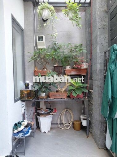 CHO THUÊ NHÀ HẺM XE TẢI ĐƯỜNG TÂN QUÝ - P Tân Quý 4,5 x 13 M ĐÚC 1 Lầu