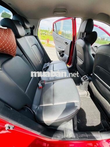 Hyundai i10 AT bản Full Đỏ 52000 km