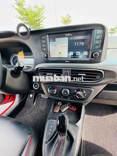Hyundai i10 AT bản Full Đỏ 52000 km