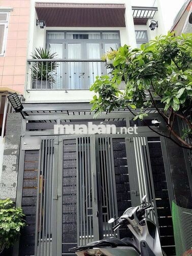 CHO THUÊ NHÀ HẺM XE TẢI ĐƯỜNG TÂN QUÝ - P Tân Quý 4,5 x 13 M ĐÚC 1 Lầu