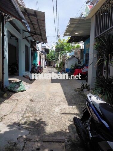 CHO THUÊ NHÀ HẺM XE TẢI ĐƯỜNG TÂN QUÝ - P Tân Quý 4,5 x 13 M ĐÚC 1 Lầu