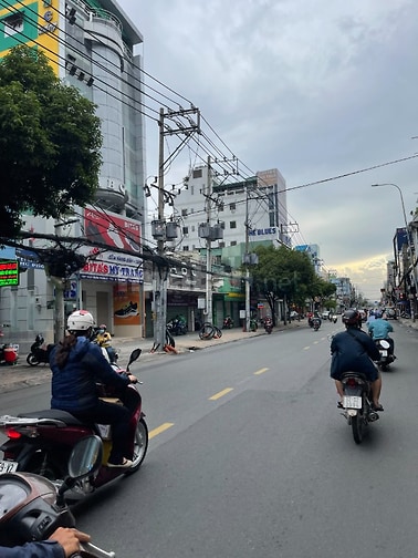 Bán nhà Cách Mạng Tháng 8 P.4, TBinh - Hẻm rộng 8m - HĐT 35tr/tháng