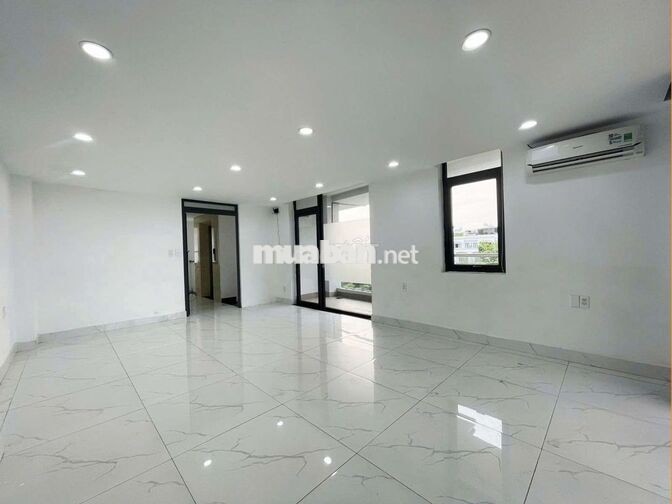 Văn phòng Nguyên tầng 90m2 hai mặt tiền thoáng đẹp giá chỉ 11tr/tháng