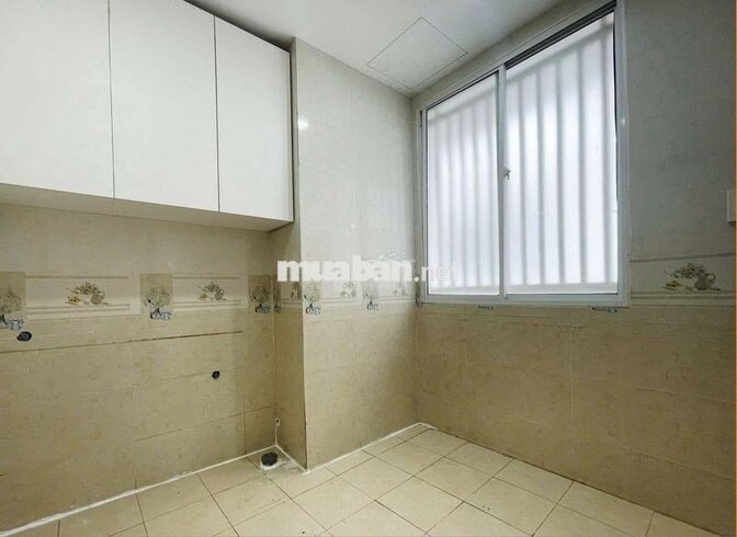 Văn phòng Nguyên tầng 90m2 hai mặt tiền thoáng đẹp giá chỉ 11tr/tháng