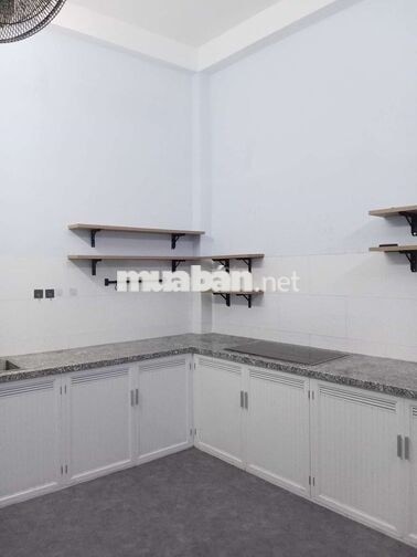 cho thuê nhà hẻm xe hơi đường Trần Bình Trọng