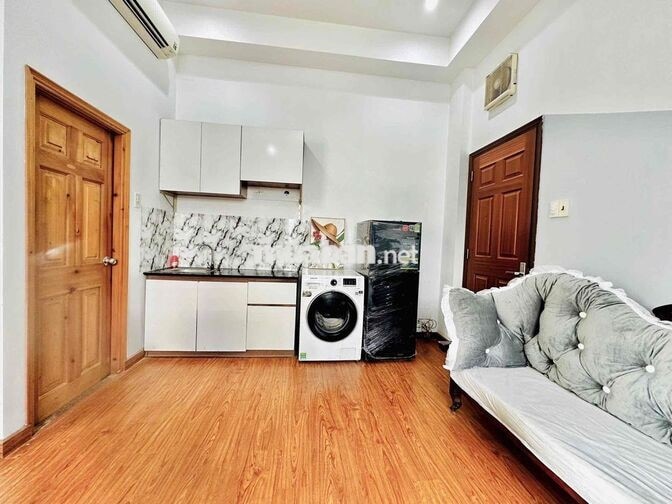 🔥 Căn Hộ Mini Quận 10 Cao Cấp BAN CONG Gần Vòng Xoay Dân Chủ