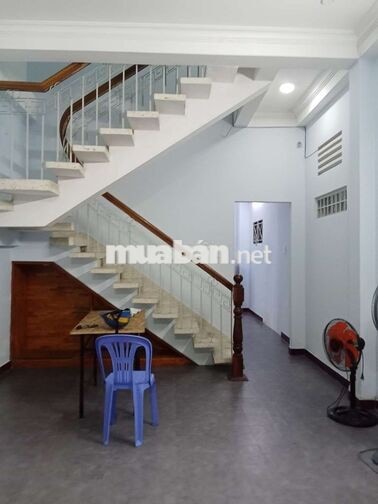 cho thuê nhà hẻm xe hơi đường Trần Bình Trọng