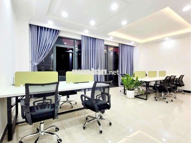 Văn phòng cho 6-10 nhân sự, full nội thất, có thang máy Vạn Phúc City