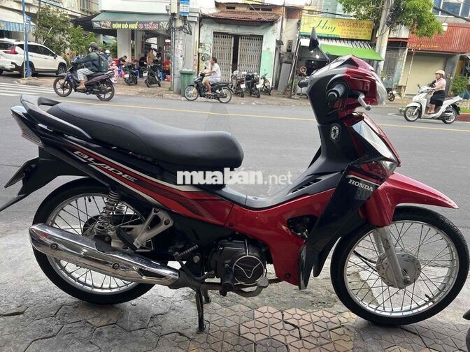 Honda Blade 110 Đk 2022 Odo 23k Bst Máy Cực Êm.