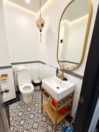 CHO THUÊ NHÀ MẶT TIỀN TRẦN THỊ NGHỈ GV NGAY PVT ,NGÃ 5