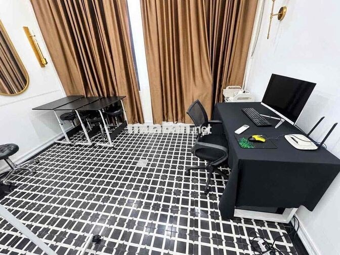CHO THUÊ NHÀ MẶT TIỀN TRẦN THỊ NGHỈ GV NGAY PVT ,NGÃ 5