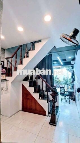 CHO THUÊ NHÀ 402 HẬU GIANG, 9 TRIỆU, 2PN, CÓ NỘI THẤT NHƯ HÌNH