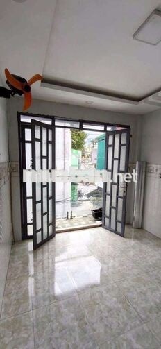 CHO THUÊ NHÀ 402 HẬU GIANG, 9 TRIỆU, 2PN, CÓ NỘI THẤT NHƯ HÌNH