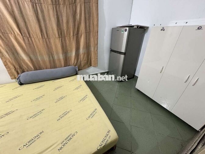 TÔI CHỦ CHO THUÊ PHÒNG GIÁ RẺ 3 TRIỆU ƯU TIÊN SV ĐH KINH TẾ CHO SẠC XE