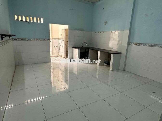 Nhà hốc Môn siêu rộng rải giá rẻ