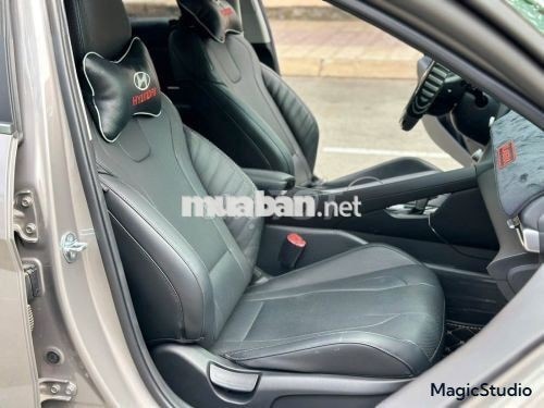 Xe Hyundai Elantra 1.6 AT Đặc biệt 2023