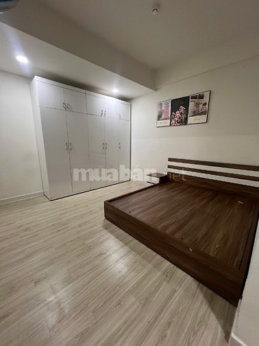 Căn hộ chung cư 2 phòng ngủ, tiện ích đầy đủ.