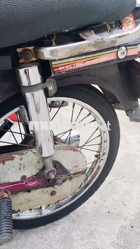 Honda Dream II Đỏ mận