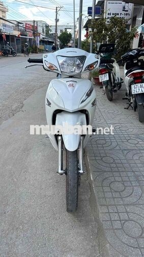 Wave Alpha 110 2017 Trắng đen ( hỗ trợ góp )